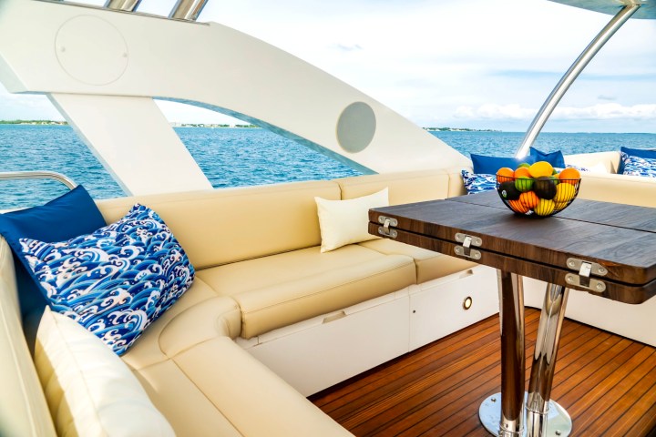 75' SunSeeker - Yacht Rental in Nassau, Bahamas