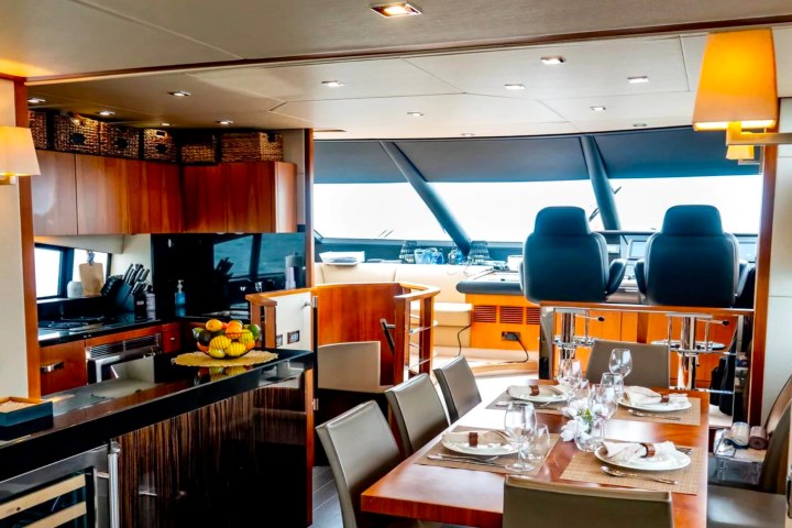 75' SunSeeker - Yacht Rental in Nassau, Bahamas