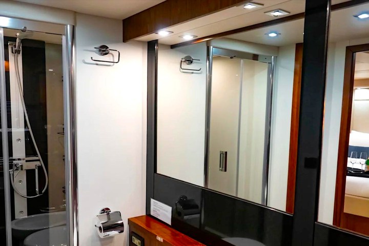 75' SunSeeker - Yacht Rental in Nassau, Bahamas