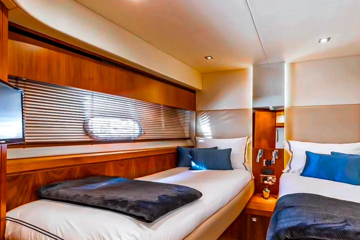 75' SunSeeker - Yacht Rental in Nassau, Bahamas