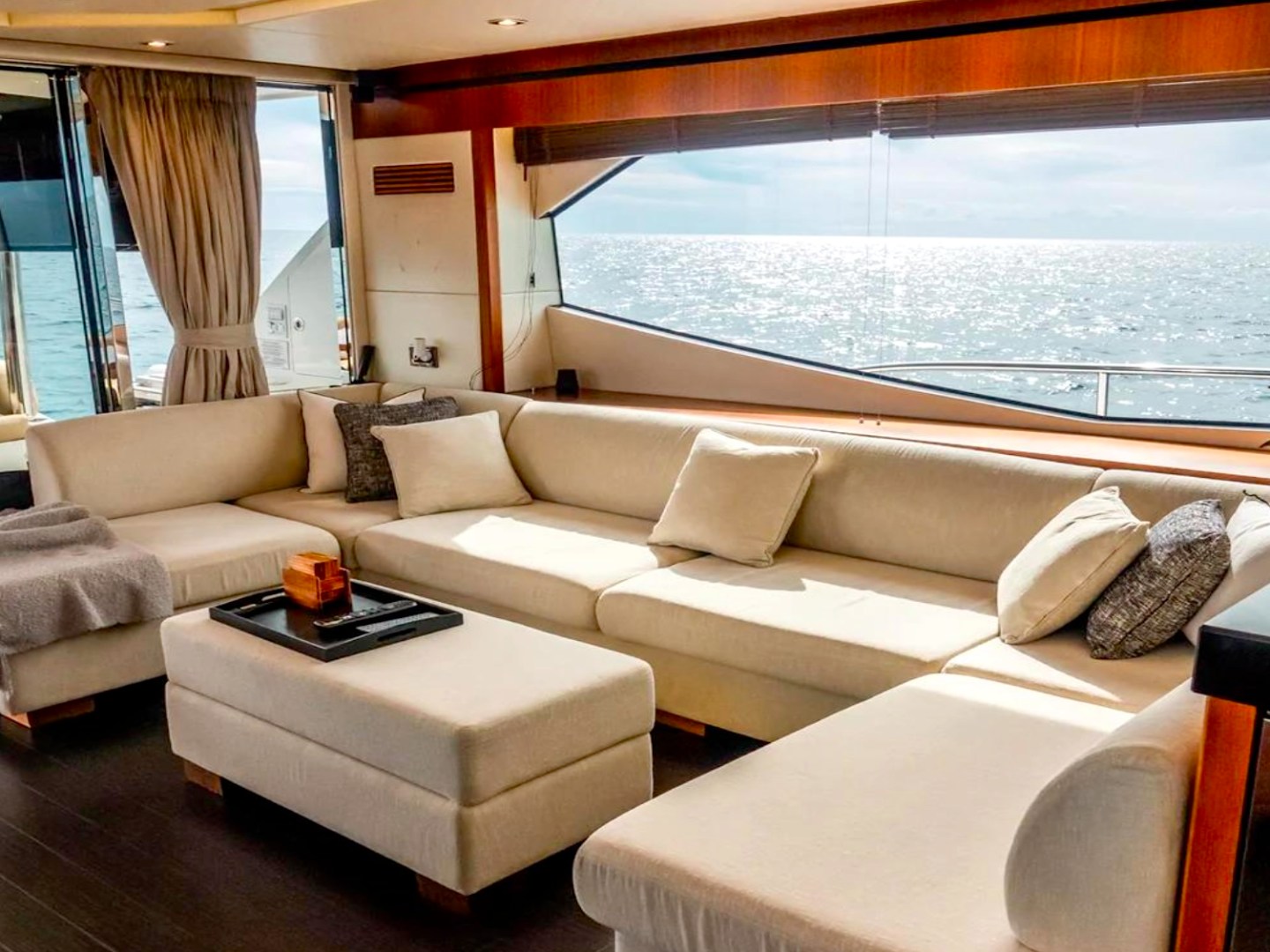 75' SunSeeker - Yacht Rental in Nassau, Bahamas