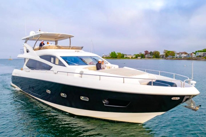 75' SunSeeker - Yacht Rental in Nassau, Bahamas