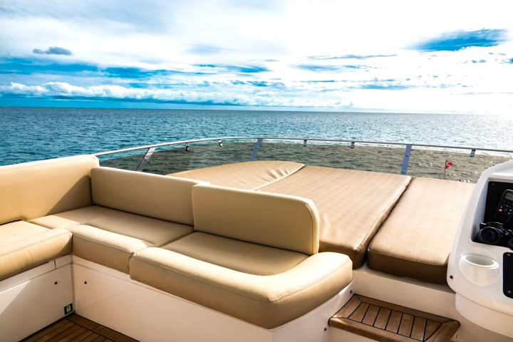 75' SunSeeker - Yacht Rental in Nassau, Bahamas