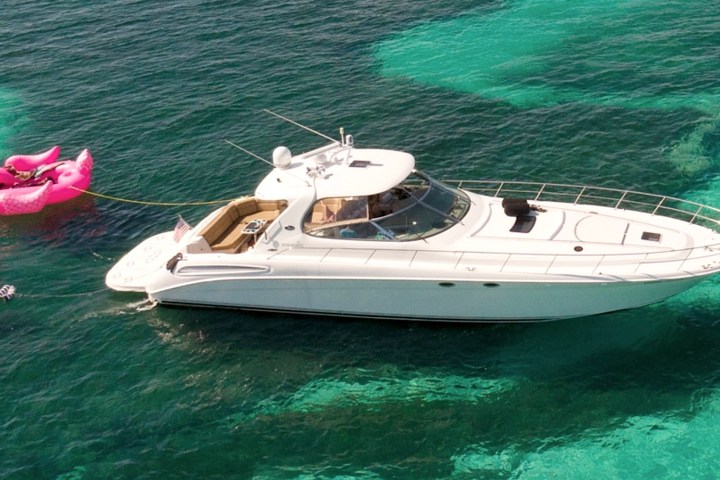 60' SeaRay - Yacht Rental in Fort Lauderdale, Florida