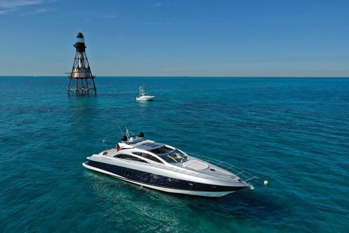 72' SunSeeker - Yacht Rental in Miami
