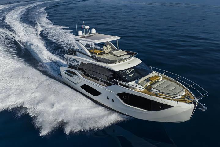 52' Absolute - Yacht Rental in Miami, Florida