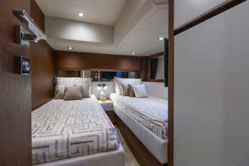 75' Prestige - Yacht Rental in Aventura, Florida