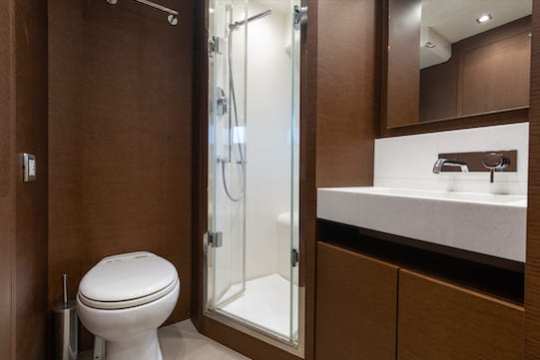 75' Prestige - Yacht Rental in Aventura, Florida