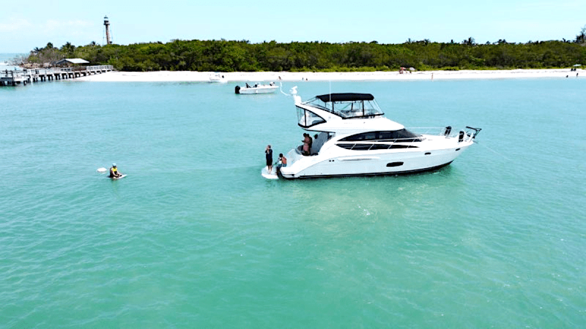 44' Meridian - Boat Rental in Cape Coral, Florida