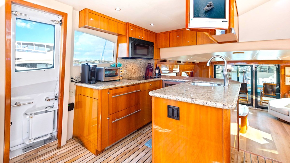 64' Hatteras - Yacht Rental in Marco Island, Florida
