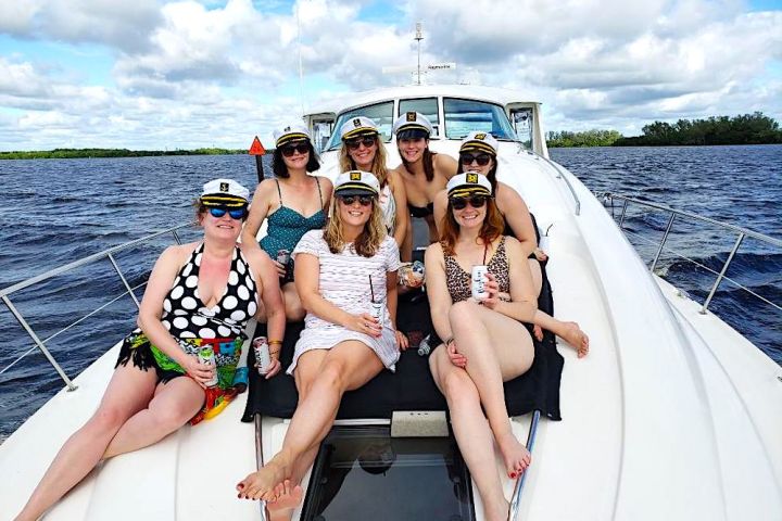 50' SeaRay - Yacht Rental in Cape Coral, Florida