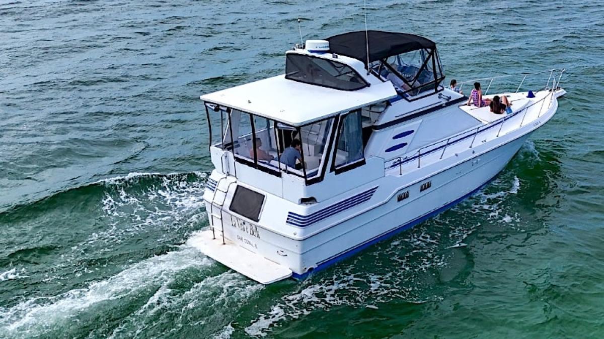 50' SeaRay - Yacht Rental in Cape Coral, Florida