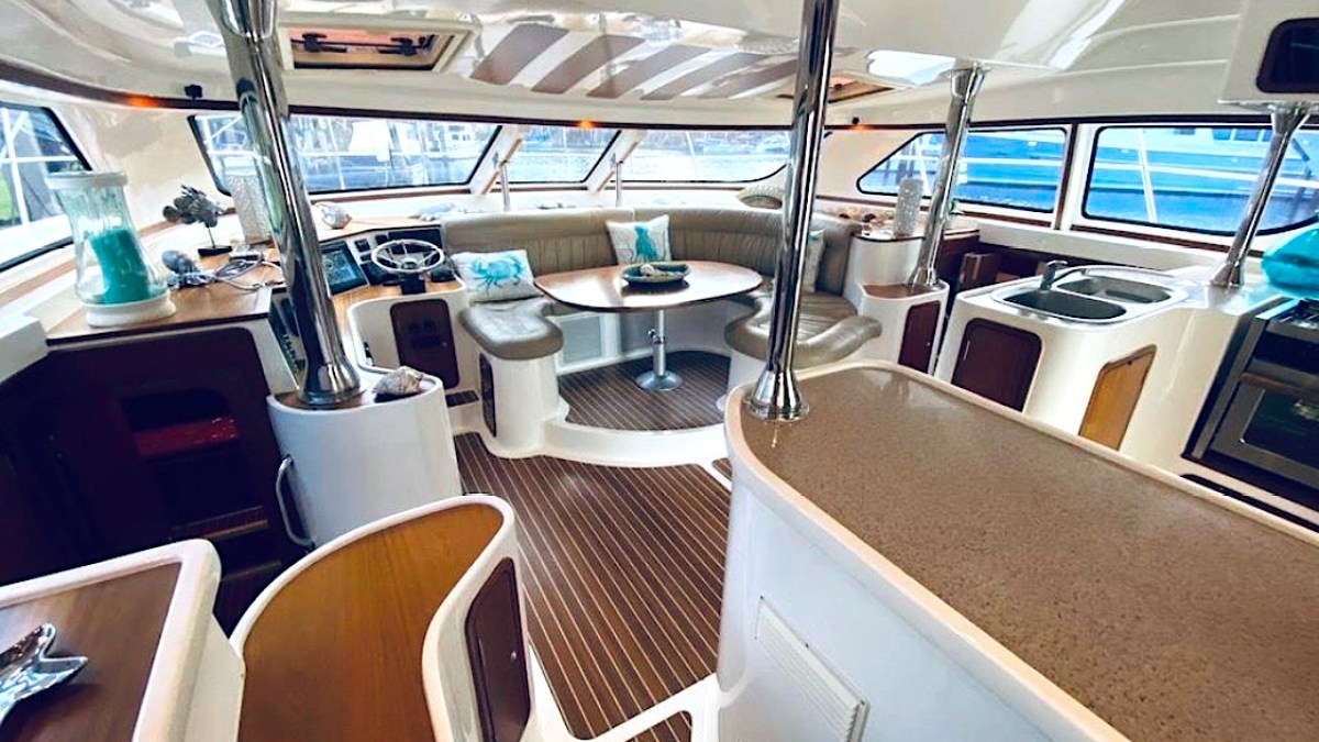 50' Africat - Yacht Rental in Fort Myers, Florida