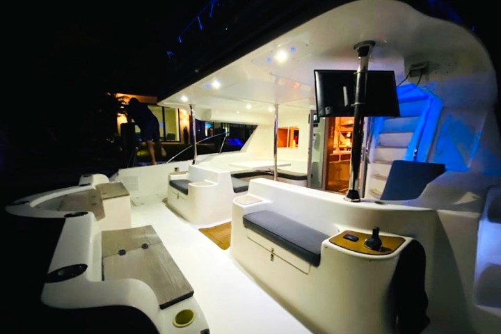 50' Africat - Yacht Rental in Fort Myers, Florida