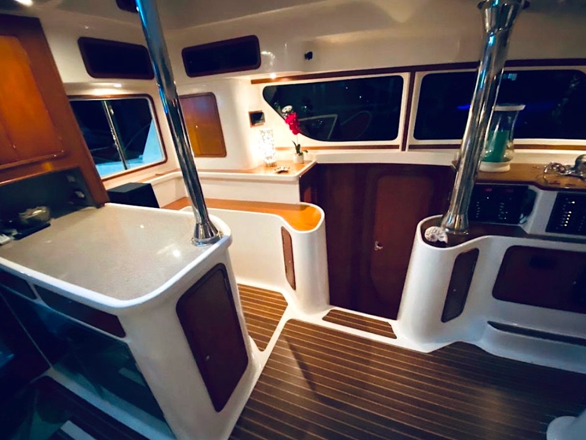 50' Africat - Yacht Rental in Fort Myers, Florida
