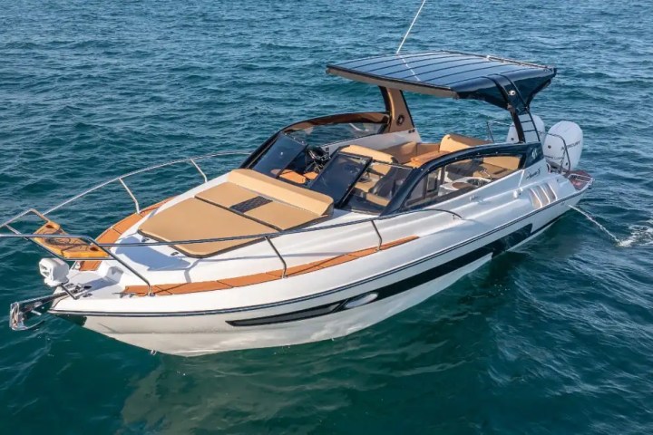 33' Hanover - Boat Rental in Palm Beach, Florida