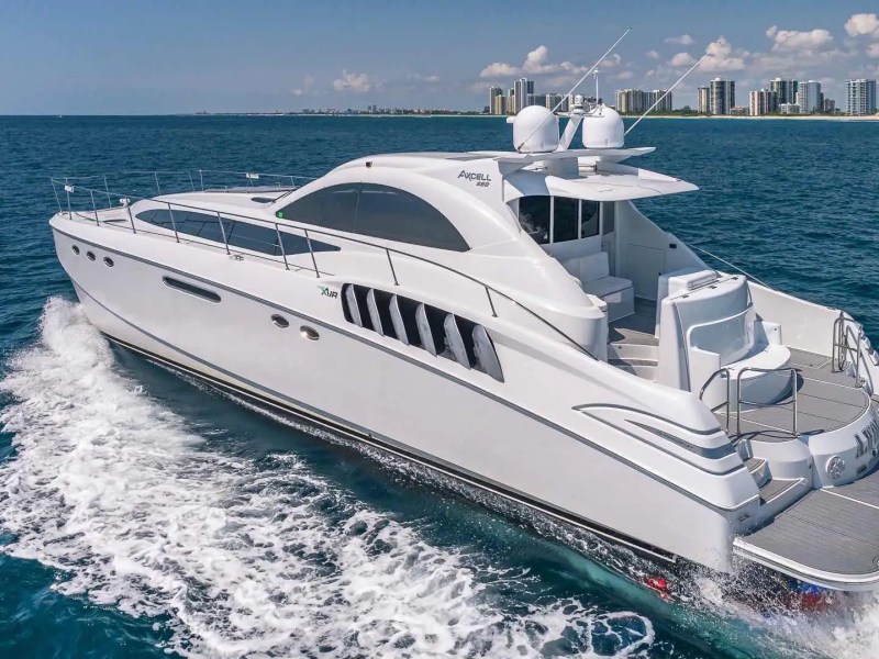 65' Axcell - Yacht Rental in Palm Beach Gardens, Florida