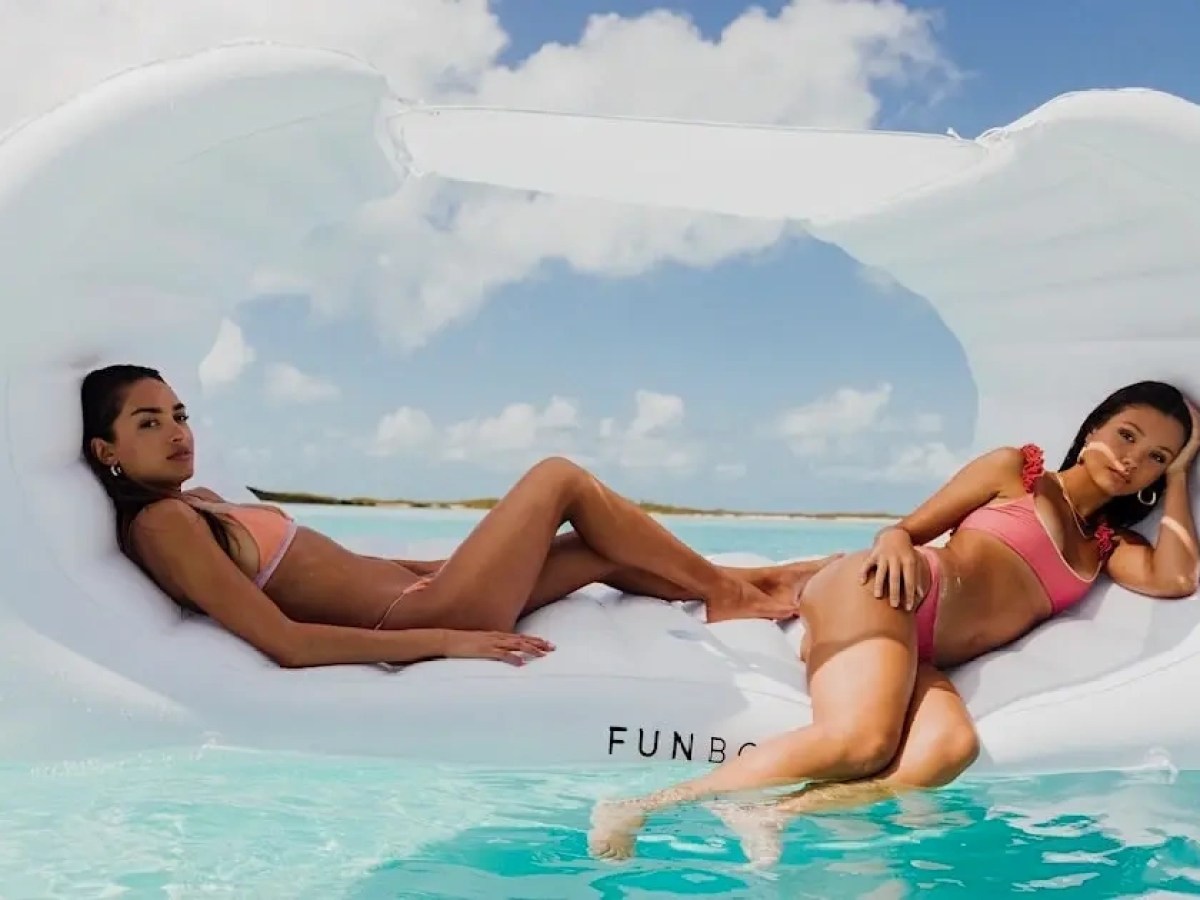 FunBoy Cabana - Water Toy Rental for Homes, Boat & Yacht Charters