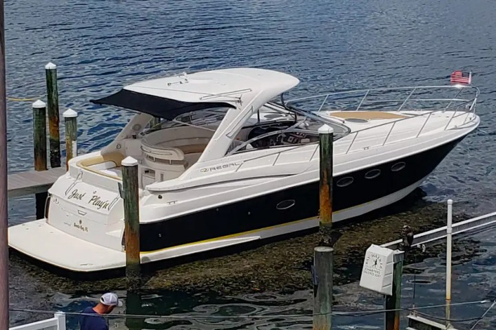 40' Regal - Boat Rental in Sarasota, Florida