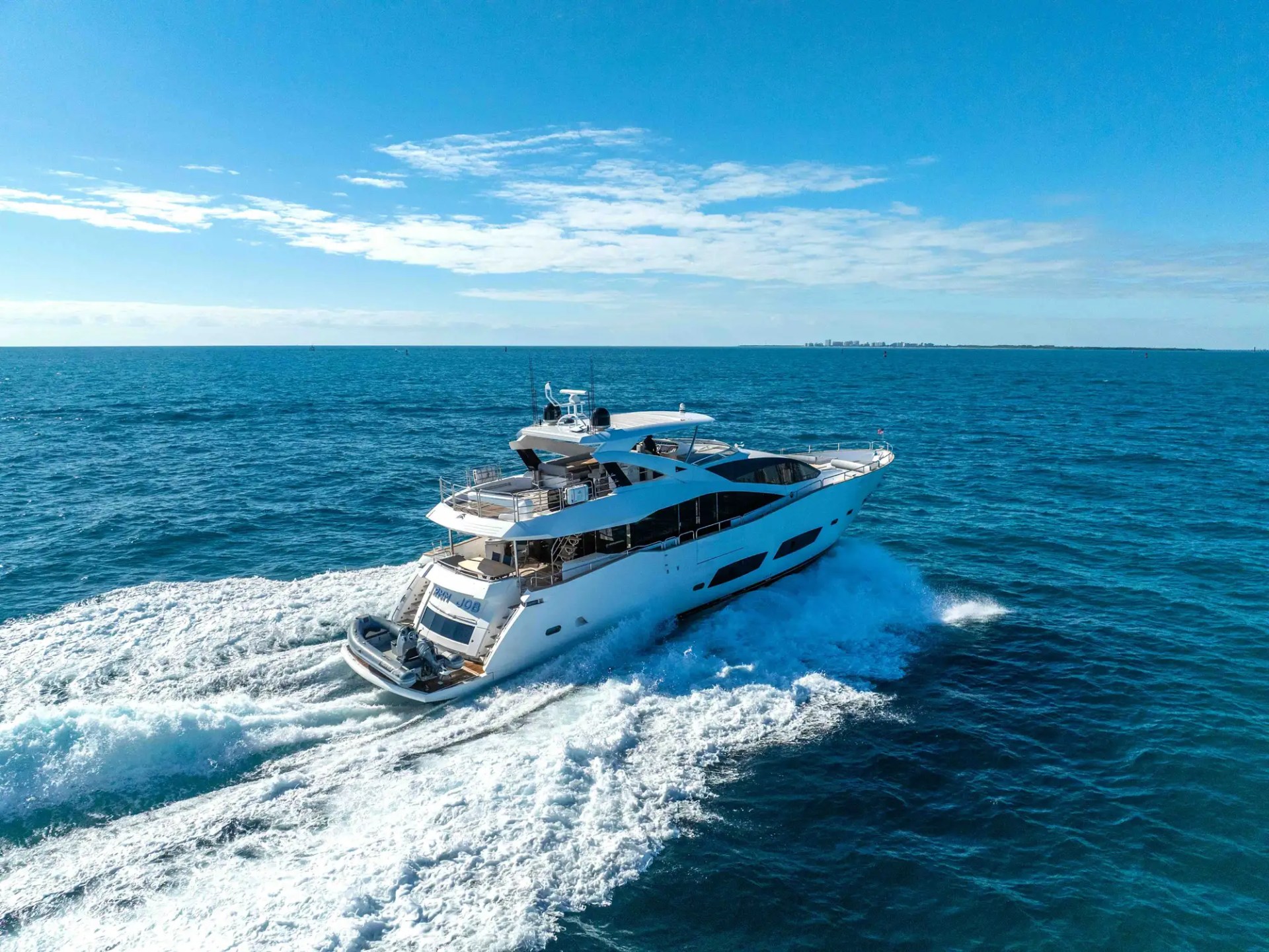 96' Sunseeker - Yacht Rental in Miami Beach, Florida