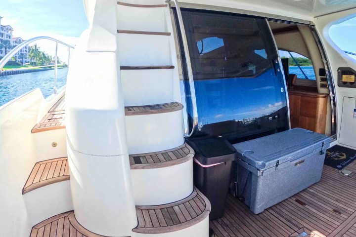 57' Azimut - Yacht Rental in Miami Beach, Florida