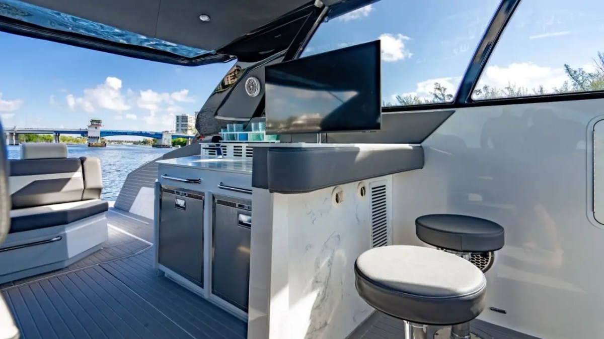 42' Cruisers - Boat Rental in Siesta Key, Florida