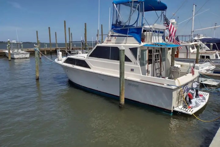 32' Pacemaker - Boat Rental in Sebastian, Florida