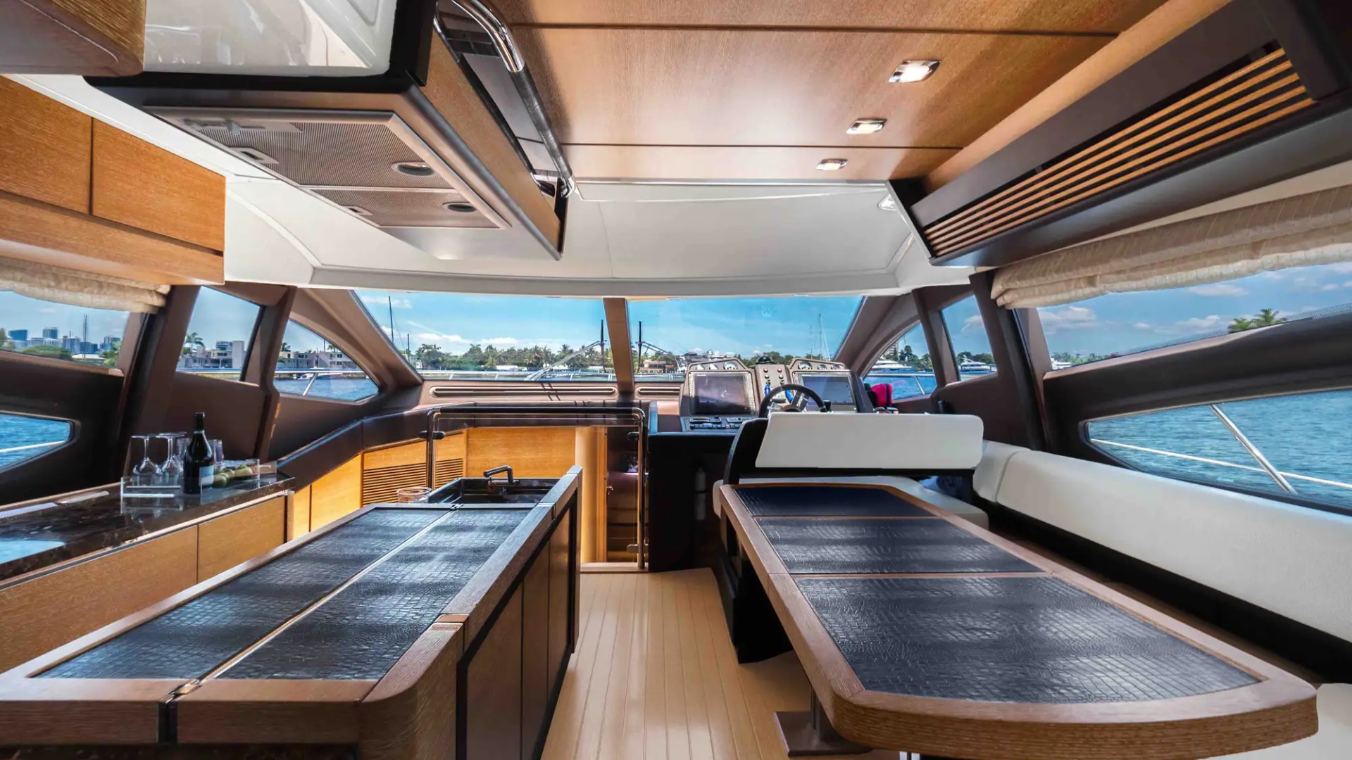 64' Azimut - Yacht Rental in Fort Lauderdale, Florida