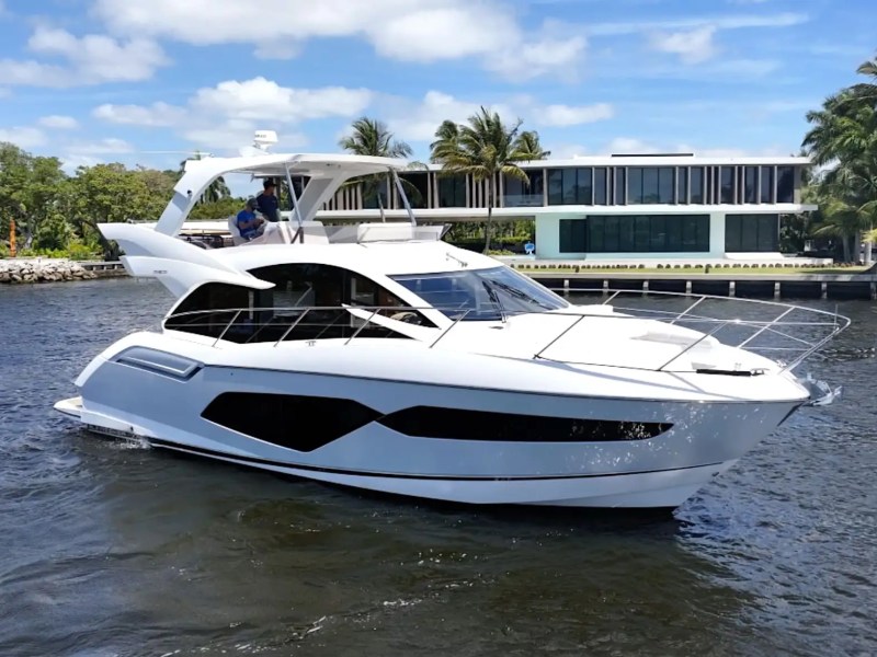 56' SunSeeker - Yacht Rental in Fort Lauderdale, Florida