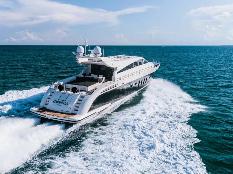 🛥️ Enjoy luxury yacht rentals in Miami aboard a 101′ Leopard. Book a private charter for celebrations or relaxing cruising and reserve your Miami escape today.