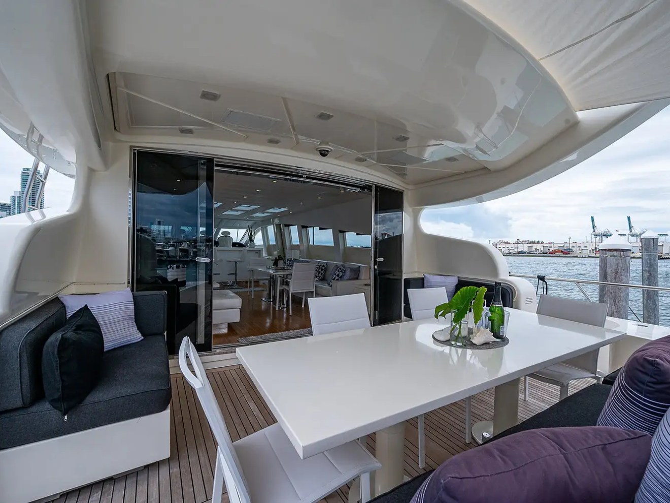 Aft deck social scene on 101′ Leopard Miami