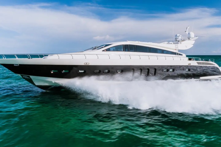 101' Leopard - Yacht Rental in Miami, Florida