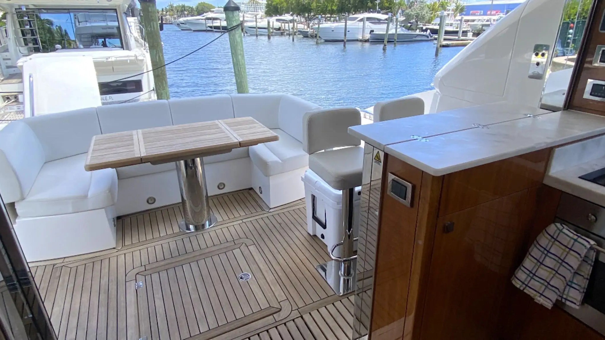 56' SunSeeker - Yacht Rental in Fort Lauderdale, Florida