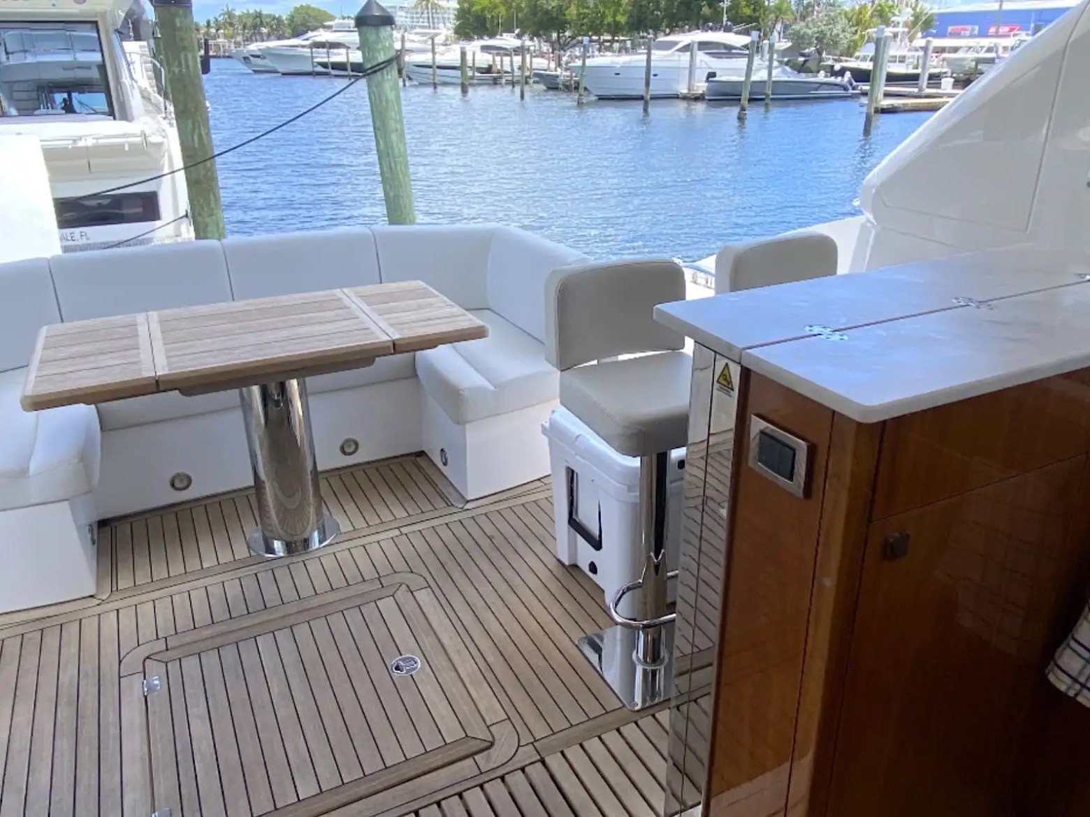 56' SunSeeker - Yacht Rental in Fort Lauderdale, Florida
