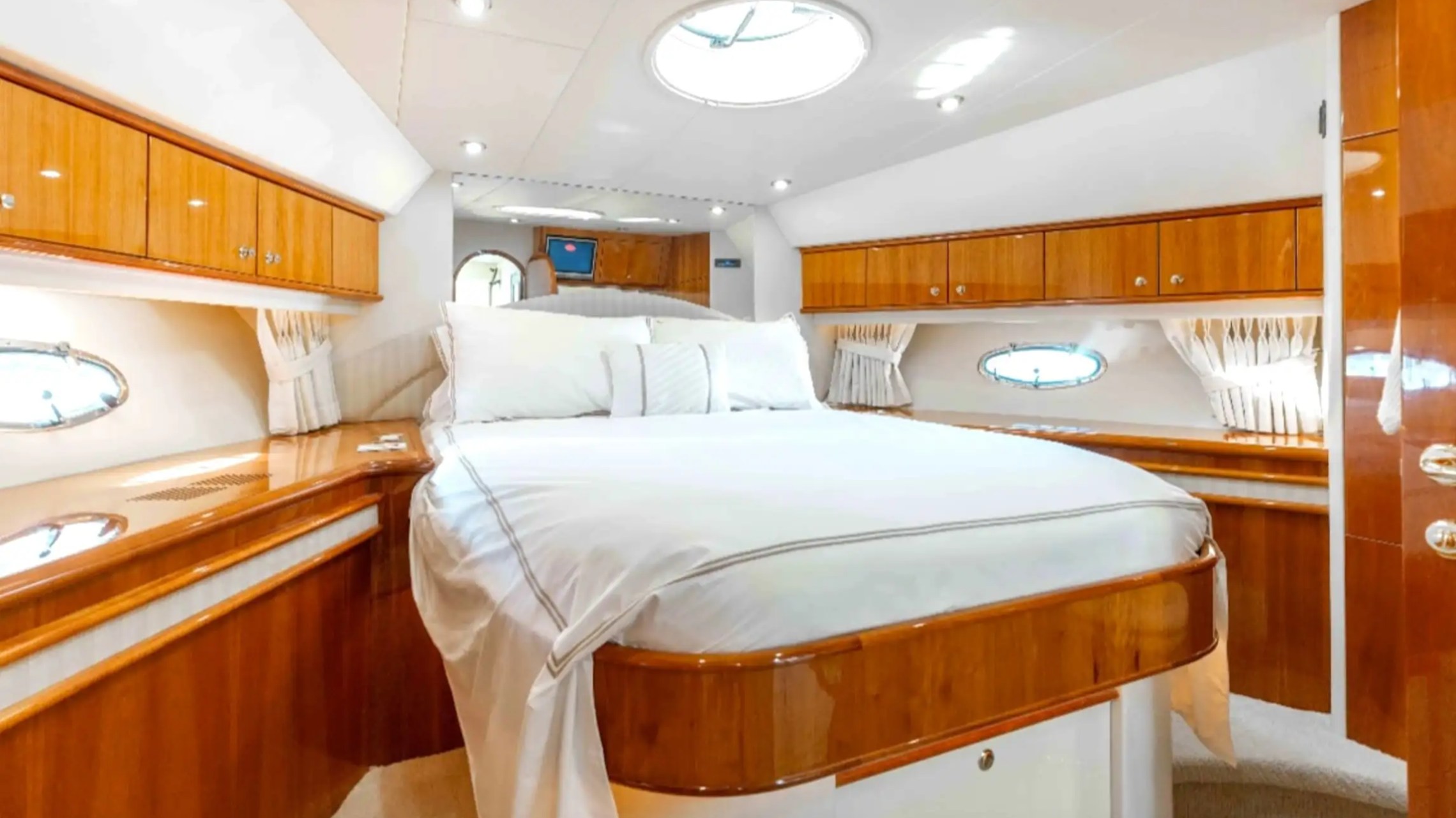 65' Neptunus - Yacht Rental in Fort Lauderdale, Florida