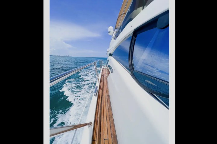 50' Azimut - Yacht Rental in Hollywood, Florida