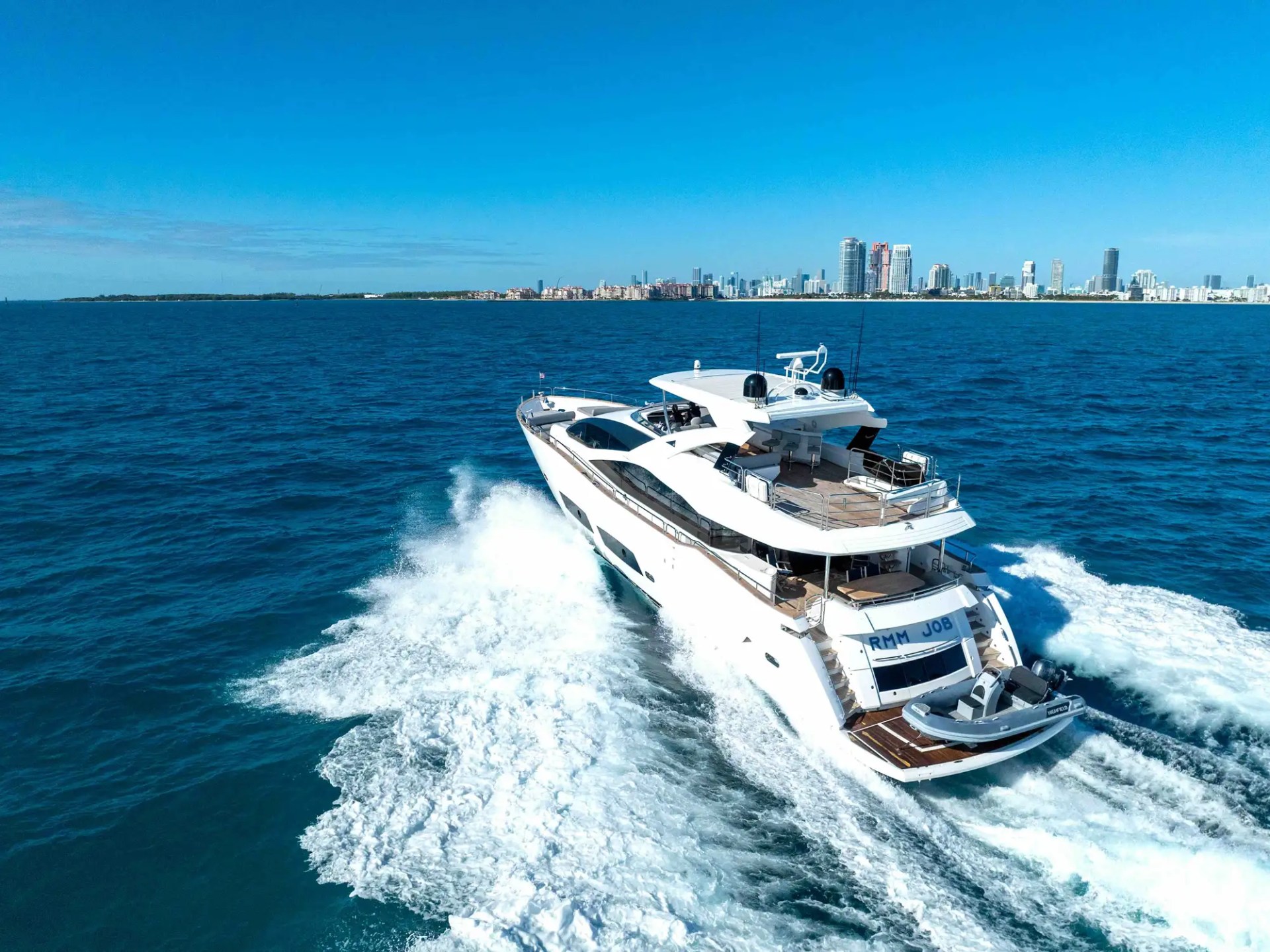 96' Sunseeker - Yacht Rental in Miami Beach, Florida