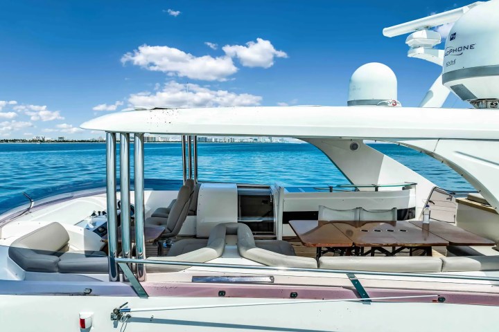 88' Princess - Yacht Rental in Miami Beach, Florida