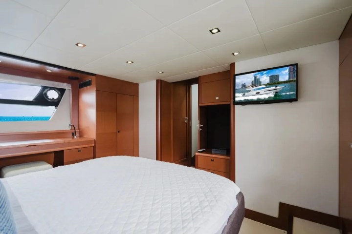 62' Prestige - Yacht Rental in Miami Beach, Florida