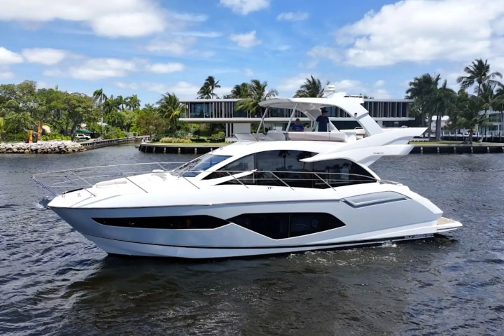 56' SunSeeker - Yacht Rental in Fort Lauderdale, Florida