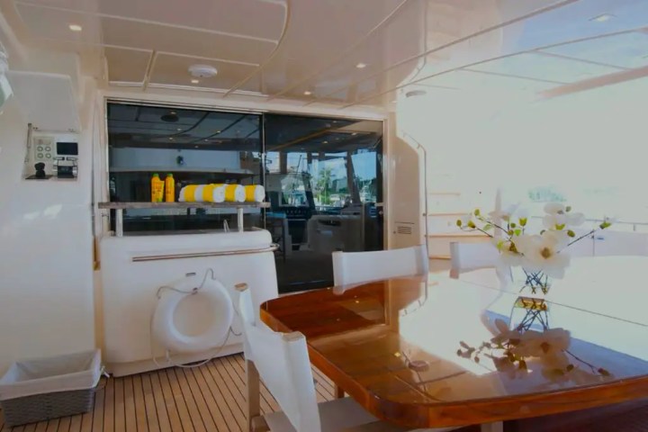 88' Ferretti - Yacht Rental in Fort Lauderdale, Florida