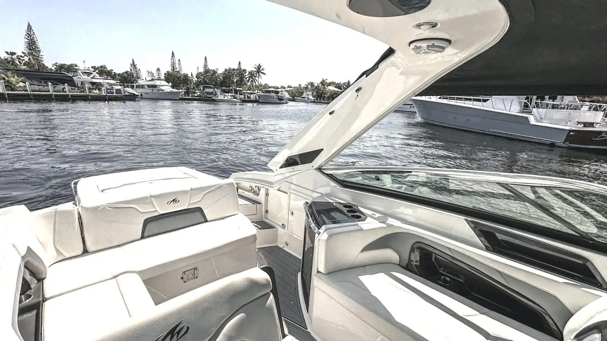33' Monterrey - Boat Rental in Fort Lauderdale, Florida