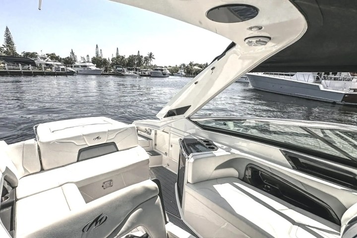33' Monterrey - Boat Rental in Fort Lauderdale, Florida