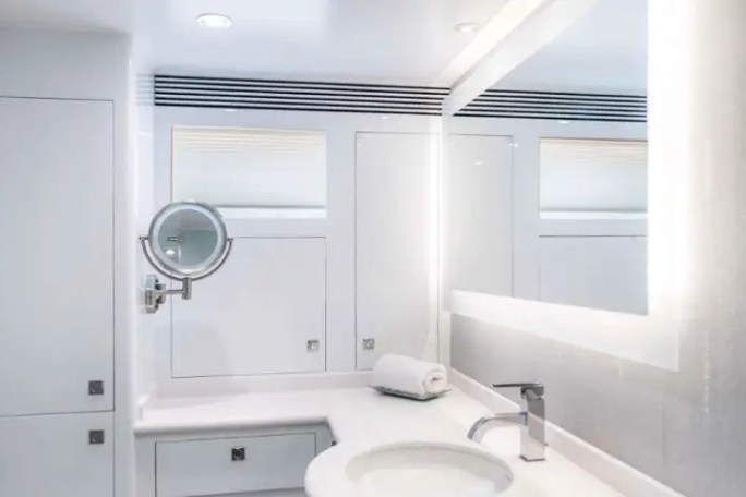 85' Horizon - Yacht Rental in Palm Beach, Florida