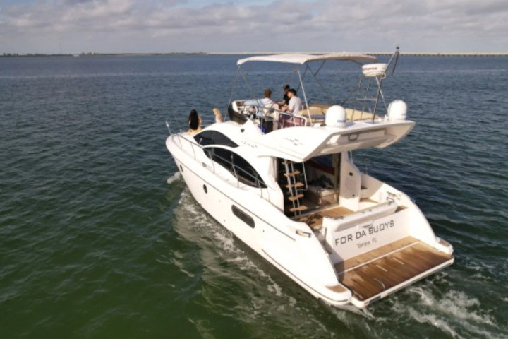 40' Azimut - Boat Rental in Tampa, Florida