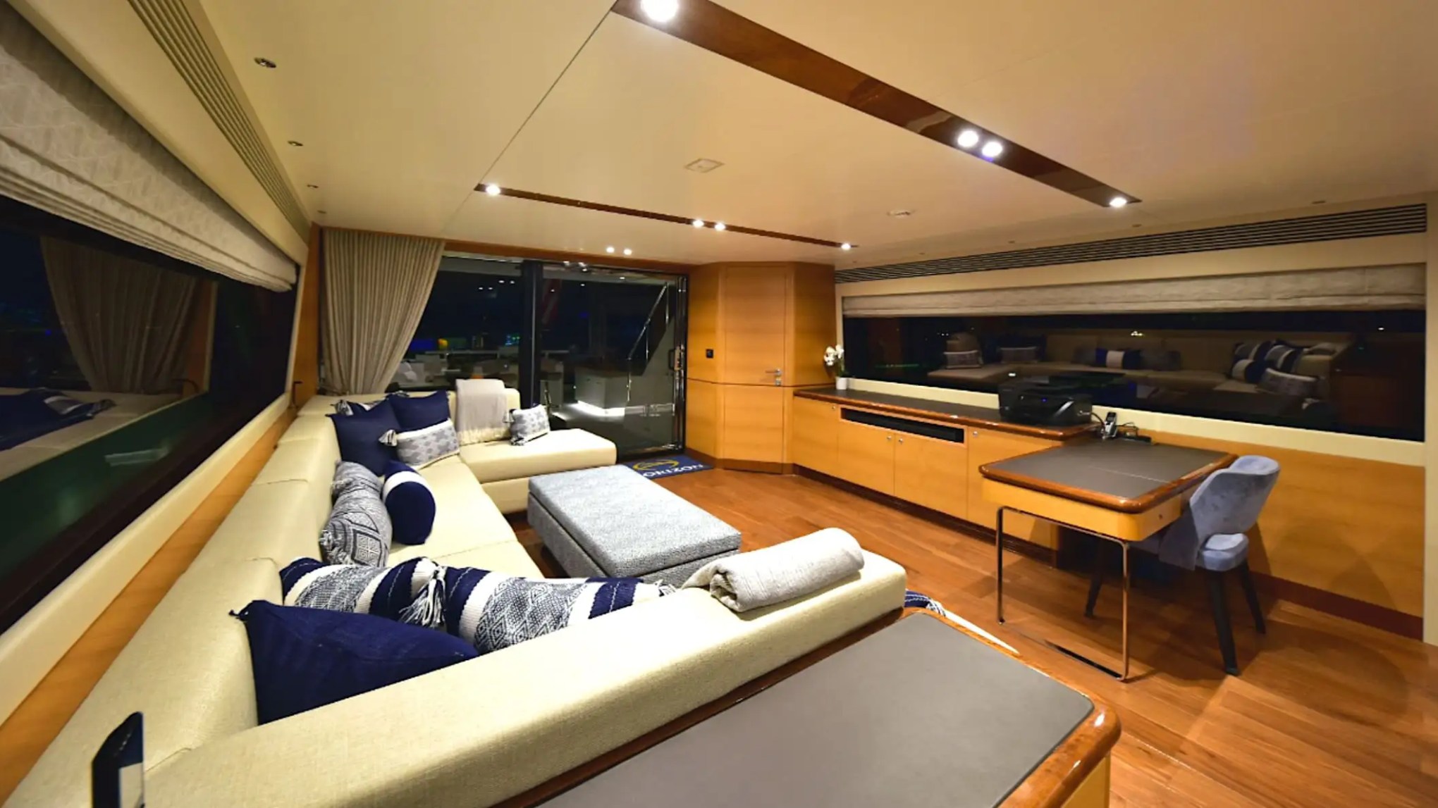 110' Horizon - Yacht Rental in Fort Lauderdale, Florida