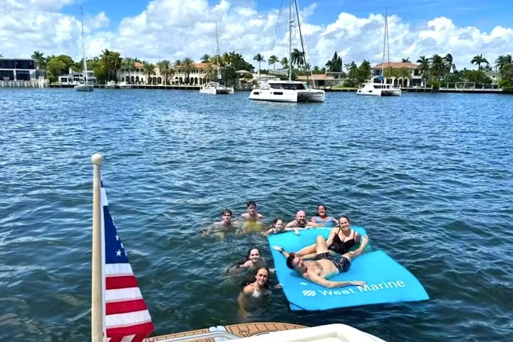 52' SeaRay - Yacht Rental in Fort Lauderdale, Florida