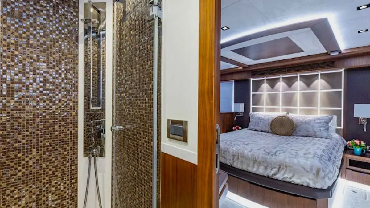 64' Galeon - Yacht Rental in Palm Beach, Florida