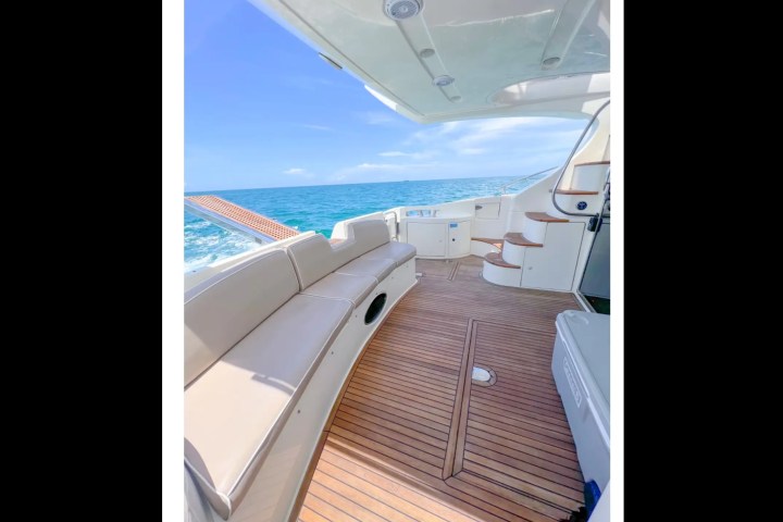 50' Azimut - Yacht Rental in Hollywood, Florida
