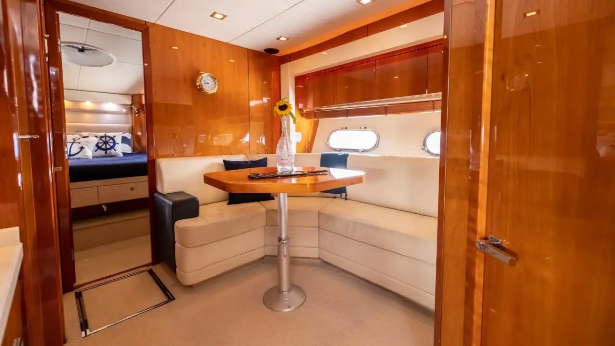 64' SunSeeker - Yacht Rental in Jupiter, Florida